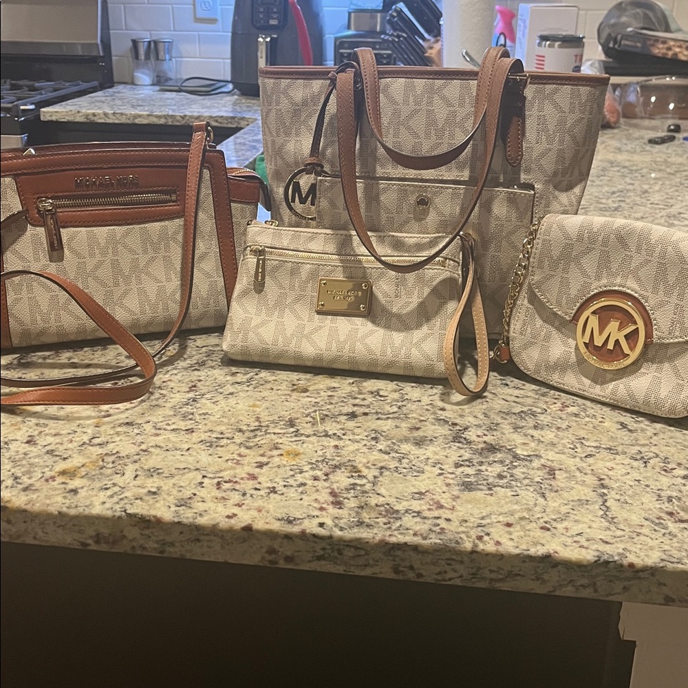 Michael Kors Cream and Brown Shoulder Bag Set